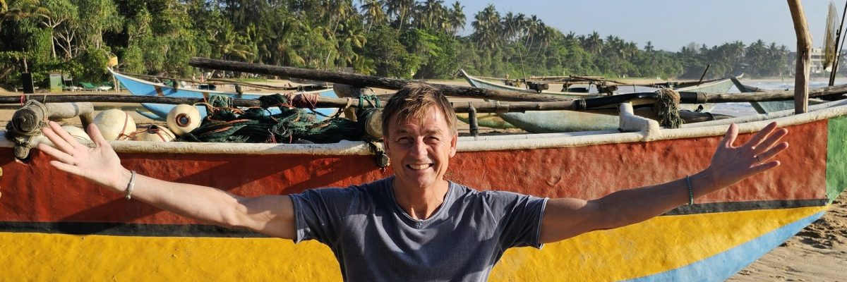 Brian på stranden velkommen